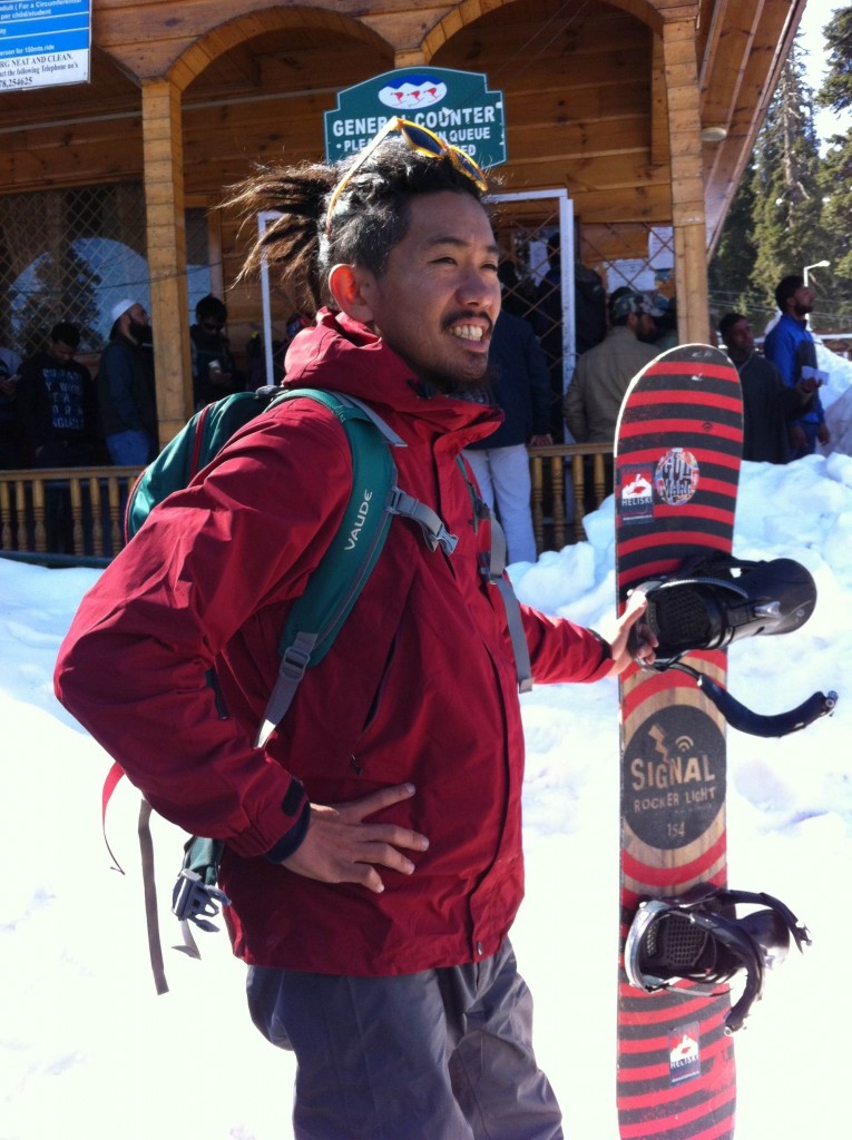 インド　グルマルグ　カシミール　スノーボード　スキー
