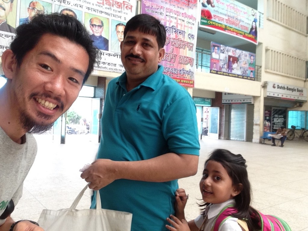 相性 問題 意識 ラッシャヒ バングラデシュ 世界一周 旅 ブログ　駅で出会った人