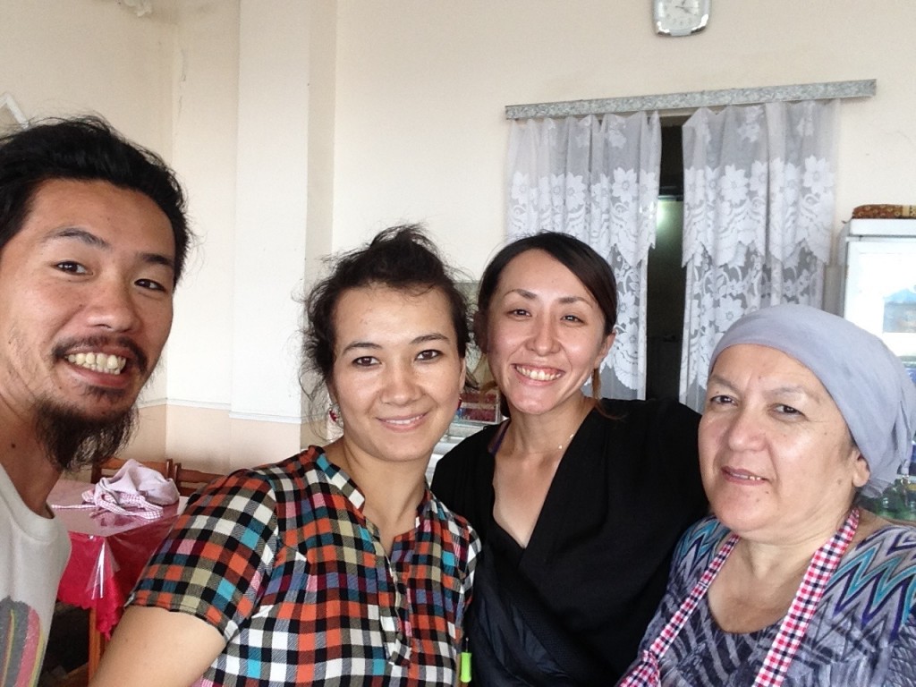 タシュケント ウズベキスタン サルボダ タジキスタン オイベック 国境 陸路 移動 世界一周 旅 ブログ