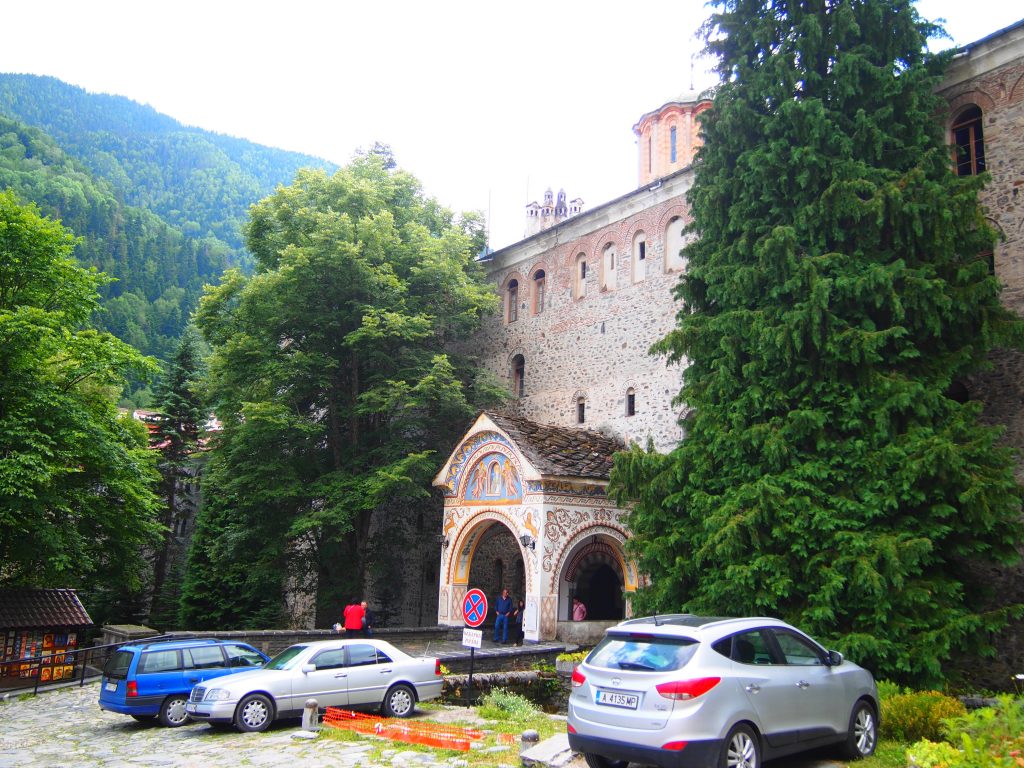 世界一周　ブルガリア　リラ　修道院　ブルガリア正教