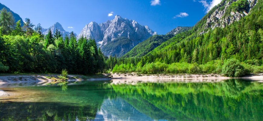 世界一周　ヨーロッパ　スロベニア　トリグラウ国立公園　イメージ